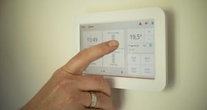 termostato smart come funziona batterie pile