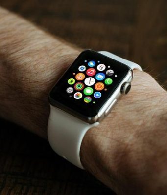 Storia dei primi smartwatch digitali anni ’80