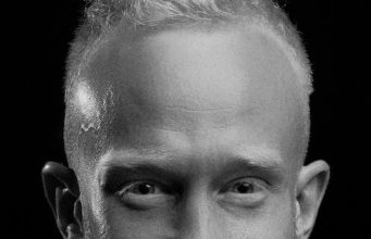 La nascita di PayPal e dei pagamenti online La nascita di PayPal e dei pagamenti online