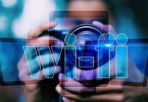 La nascita del Wi-Fi: dallo standard 802.11 a oggi